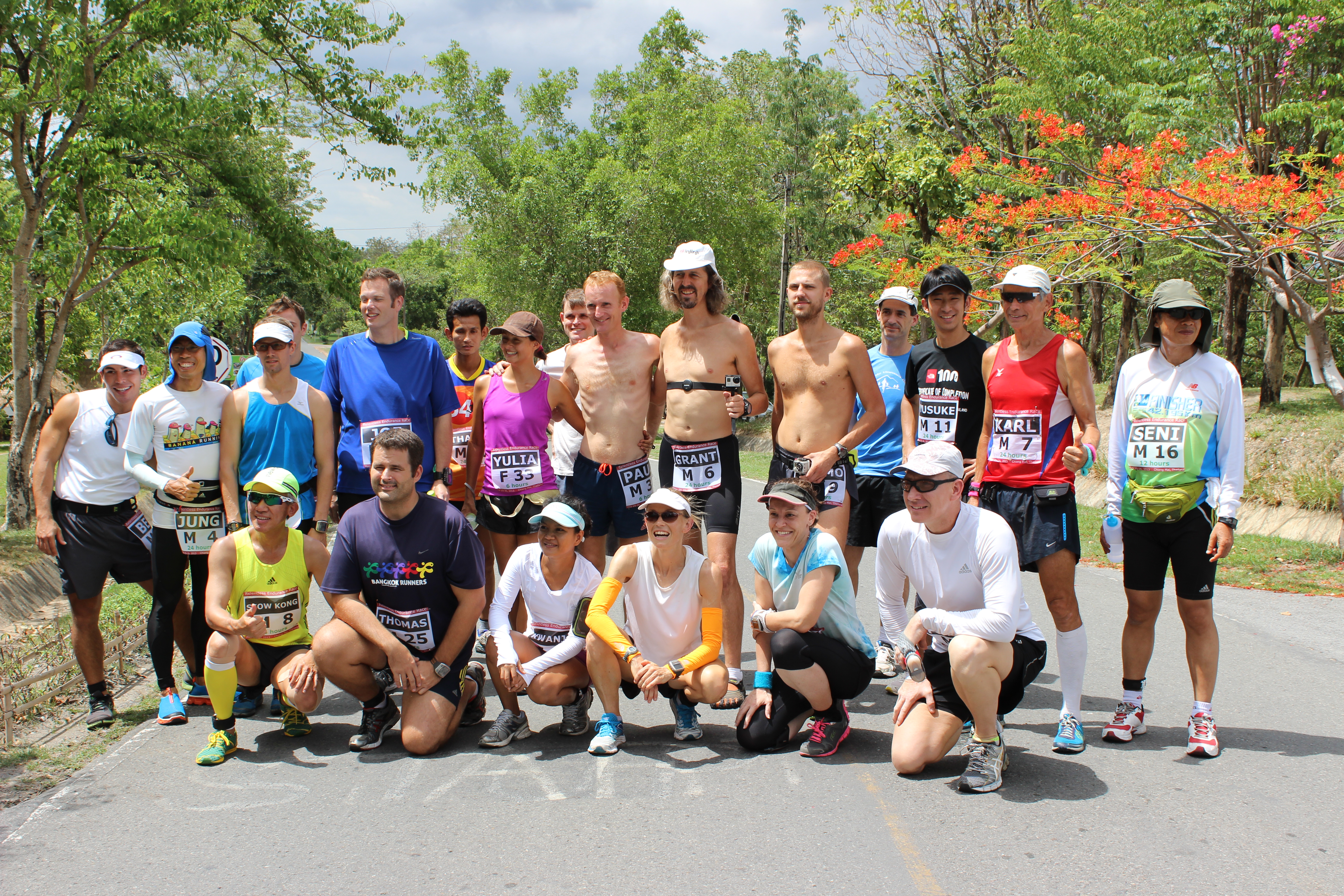 The 2pm start - including all 11 24-hour runners!